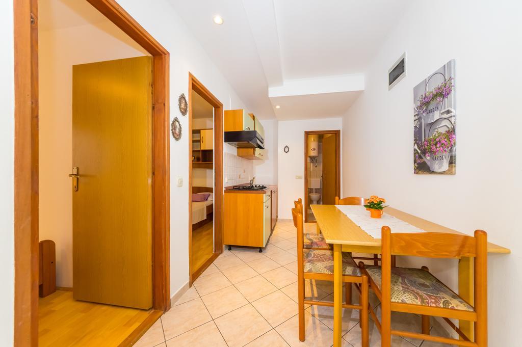 Apartments Milka ปอฟเลียนา ภายนอก รูปภาพ