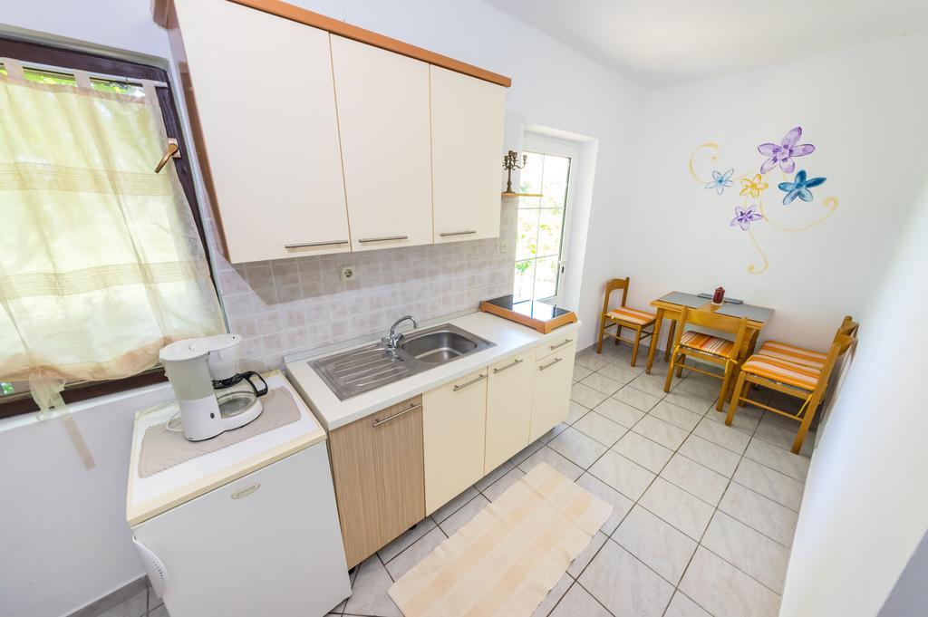 Apartments Milka ปอฟเลียนา ภายนอก รูปภาพ